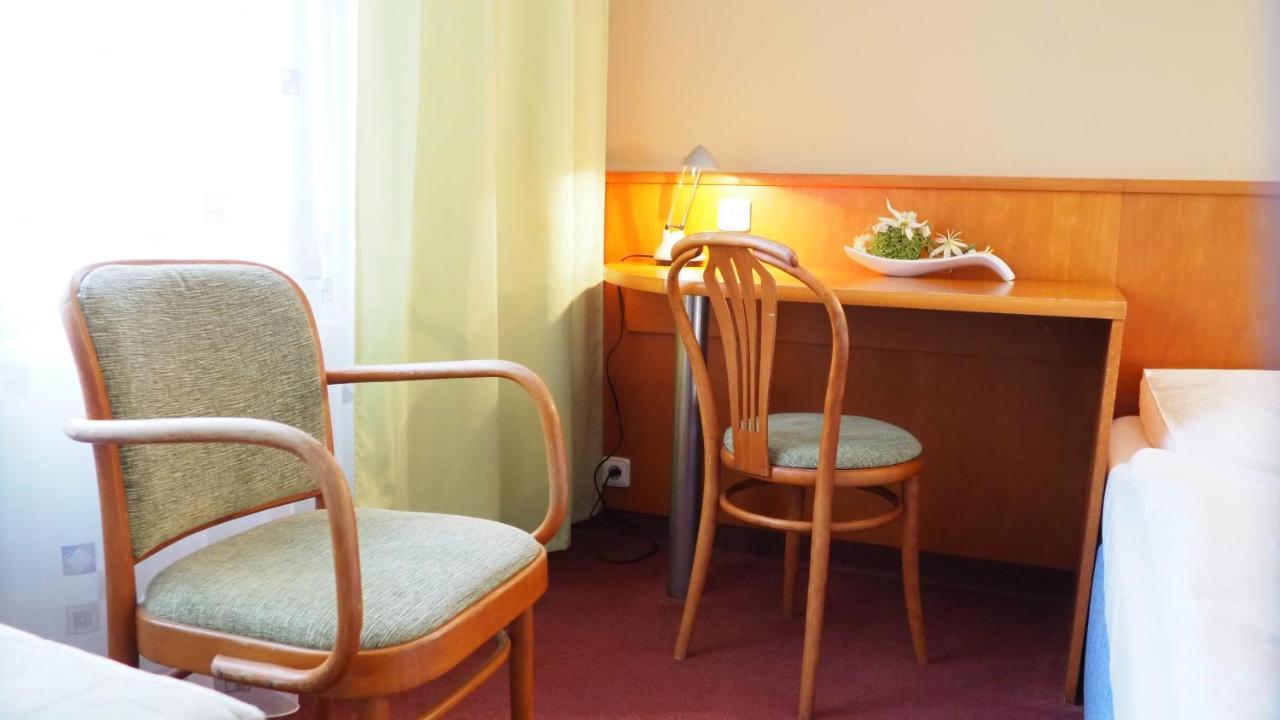 Hotel Tennis Club Prostějov Dış mekan fotoğraf